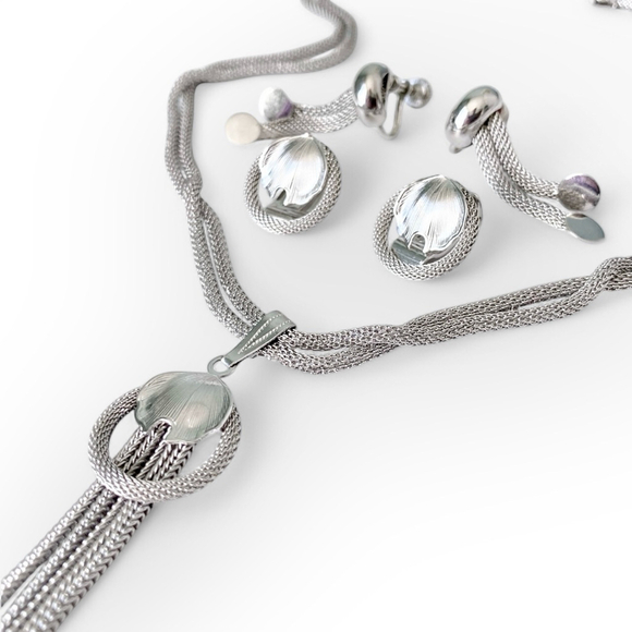 Vintage Continental Silver-tone Mesh Jewelry Set Necklace Earrings Pairs Lot - Picture 2 of 9